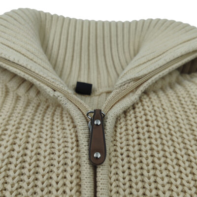 Neulepaita musta/beige koko L, Troyer